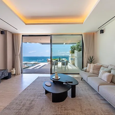 Luxury Front Line *