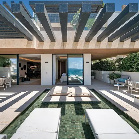Luxury Front Line Estepona