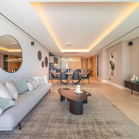 Luxury Front Line Apartment