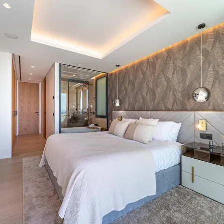 Apartment Luxury Front Line Estepona